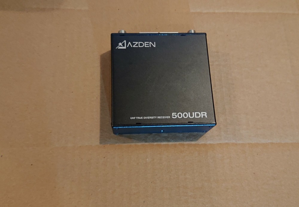 Azden 500UDR UHF Light Weight Camera Mountable Wireless Receiver