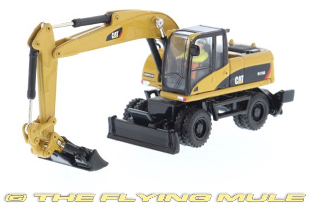 Diecast Masters 1:87 M318D Wheel Excavator