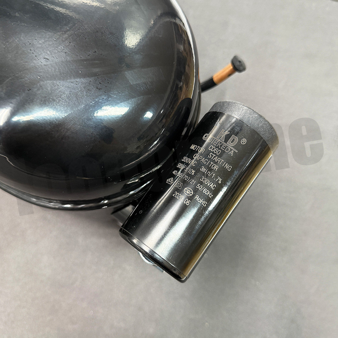 Brabd New NEK6212Z R134 for Refrigerator freezer compressor 220-220V 50Hz 1PH