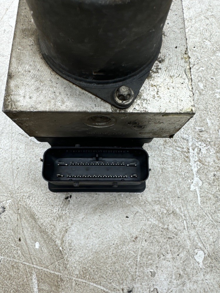 MINI HATCH ABS PUMP MODULATOR CONTROL UNIT COOPER R56 15803819