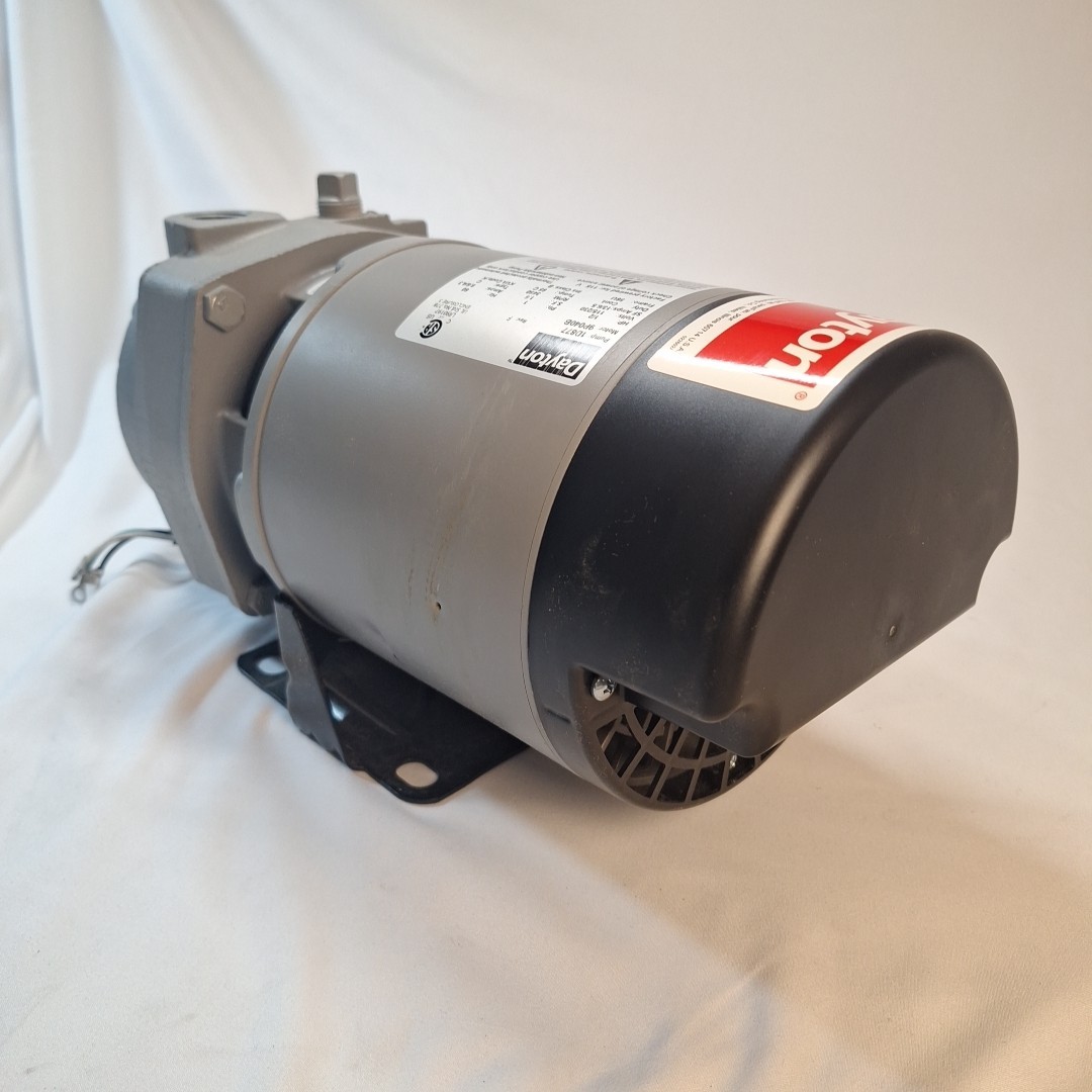 Dayton 1D877 Convertible Well Jet Pump 1/2 HP 1.25" Inlet 0.75" Discharge