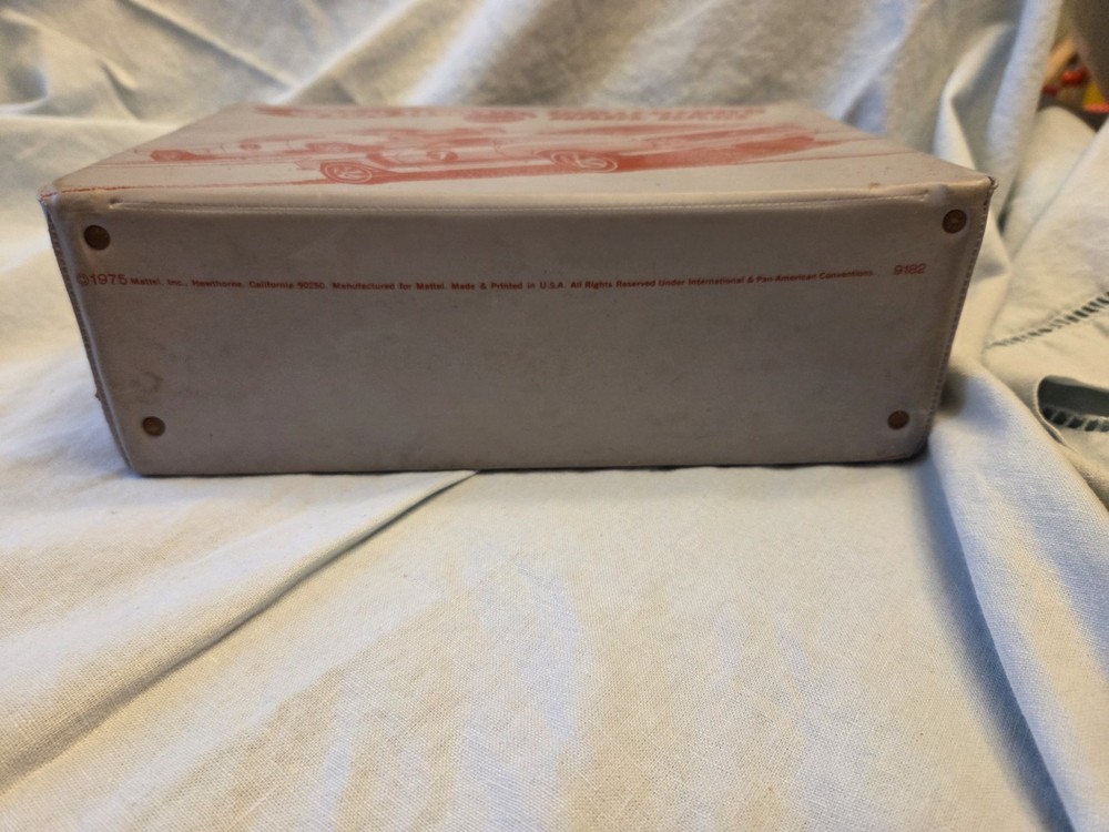 Hot Wheels 1975 Redline Racing Case