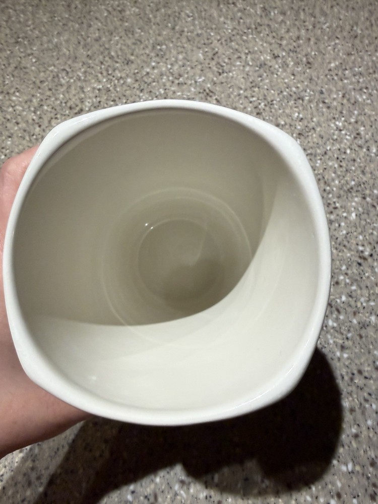 Hershey’s Chocolate Mug #4069 beige/red