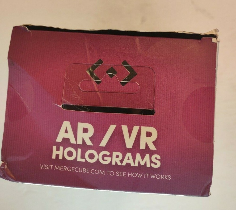 New Merge Cube Hold Holograms Virtual Game IOS Android Tablet Damaged Box C3