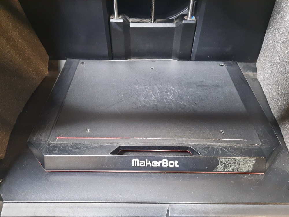 MakerBot Replicator+ 3D Printer PABH65 w/ Extruder Preheat and Power Tested