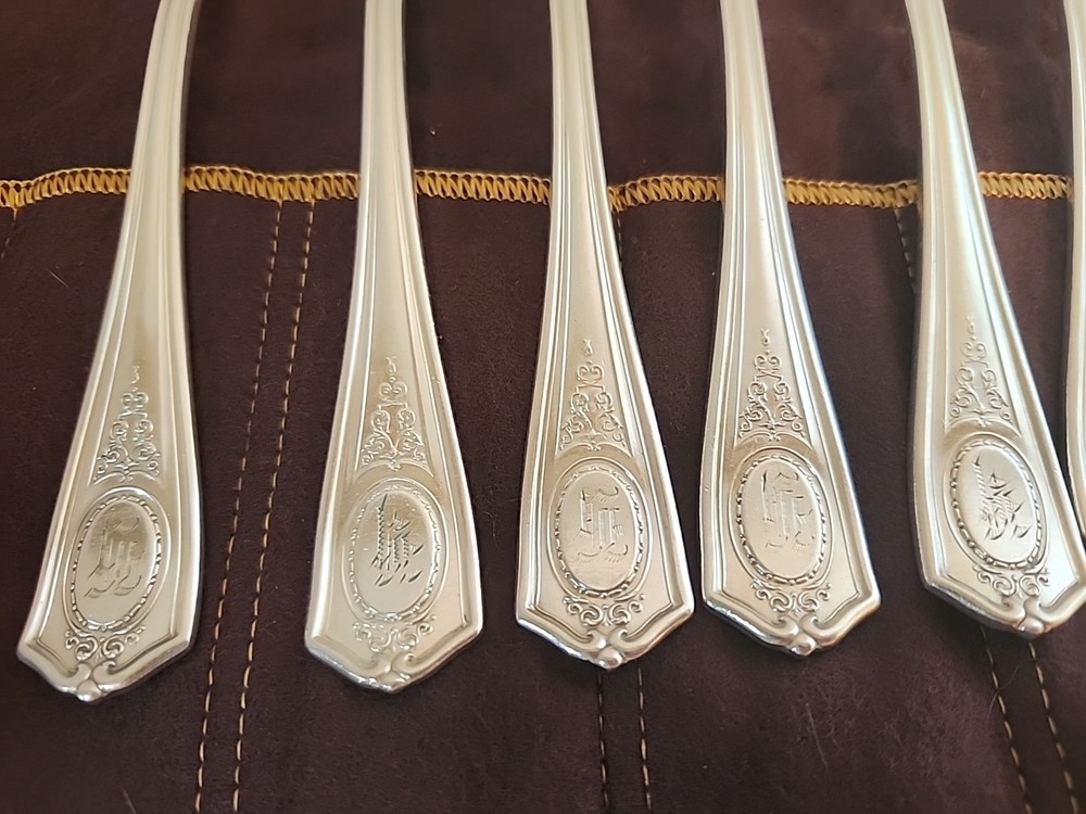 Oneida Community Silver Louis XVI c1911 Silverplate Flatware 12 Dinner Forks