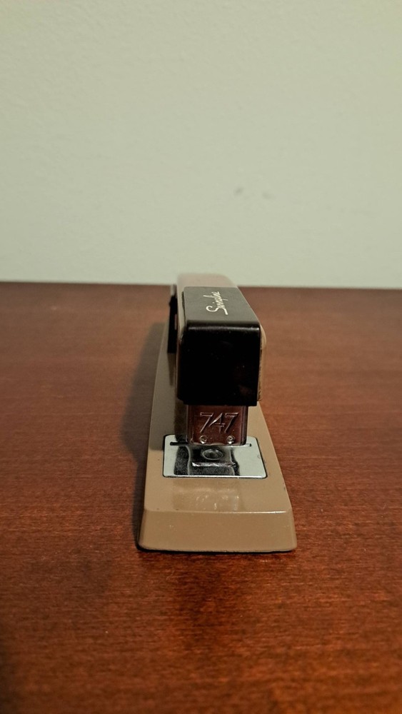 Swingline Manual 8" Stapler
