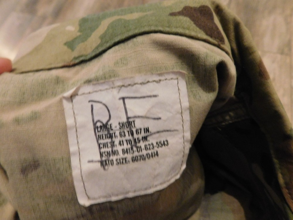 US ARMY OCP COAT SIZE LARGE - SHORT