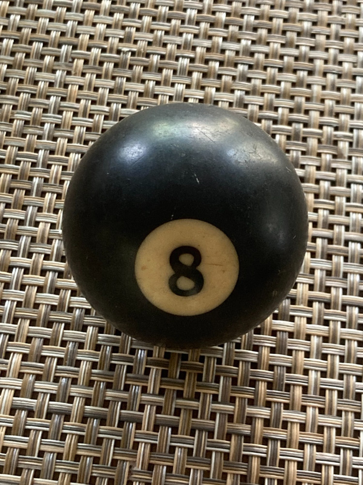 BLACK 8 BALL POOL / BILLARDS BALL