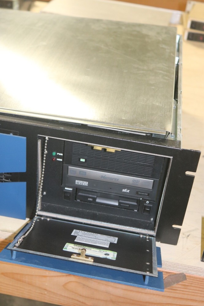 CHYRON DUET LFX VIDEO GRAPHICS SYSTEM