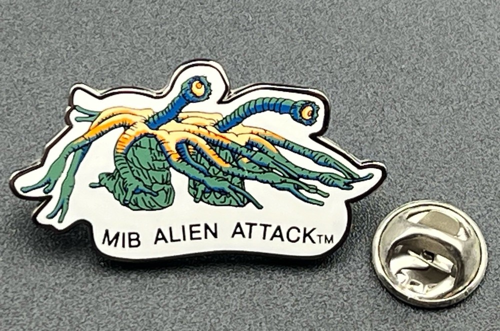 Universal Studios MIB Alien Attack Pin Tentacle Creature Men in Black