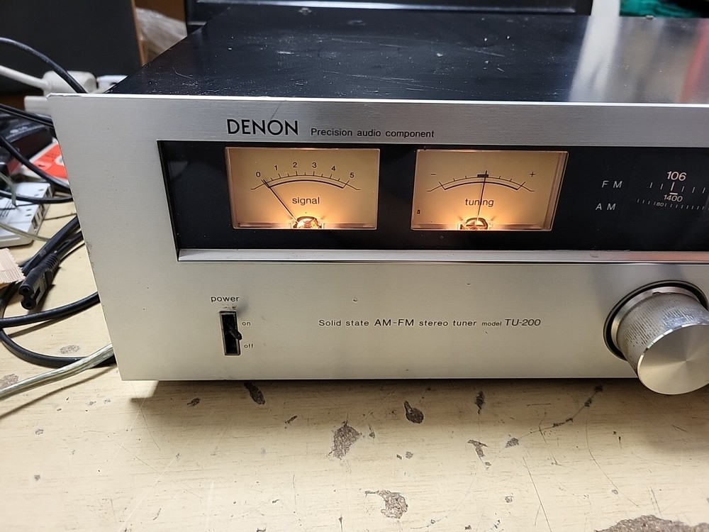 Denon TU-200 Stereo Tuner