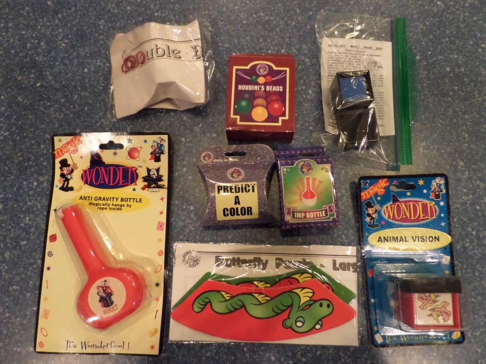 Magic Kit Set #3 with 8 tricks for young magicians