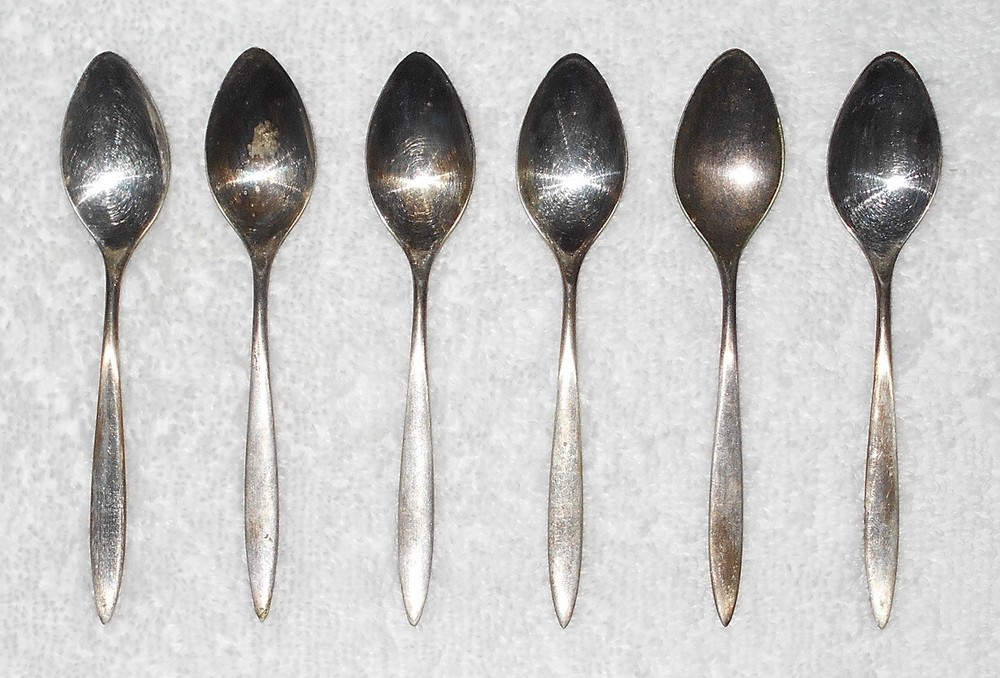 Community - (x6) Silver Plated Teaspoons - Plain Pointed Handles - Vintage