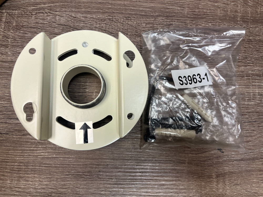 Hanwha SBP-302CMS Swivel Adapter ONLY + Hardware 3pc