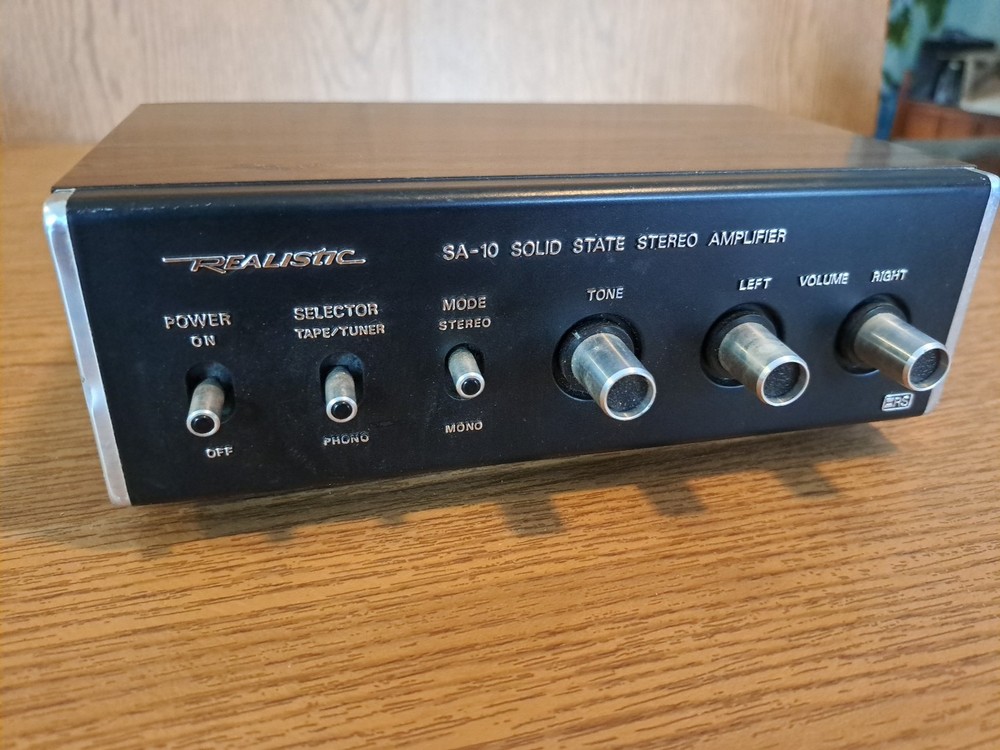 Realistic SA-10 Solid State Stereo Amplifier Model 31-1982 Untested Sold As-Is