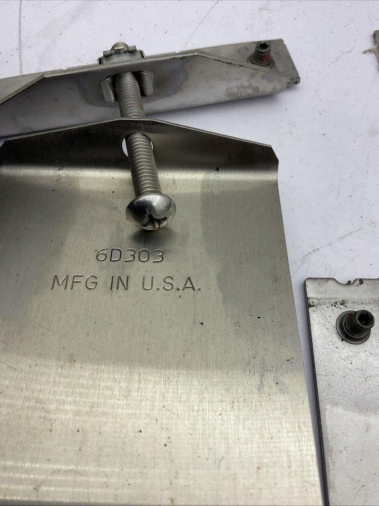 Whelen 6D303 Lightbar Gutter Strap Complete Kit 2013-19 Ford Interceptor