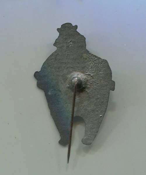 Early 1900s Anti Trusts, Monoplies, Capitalism, Wealth / Socialist protest Pin