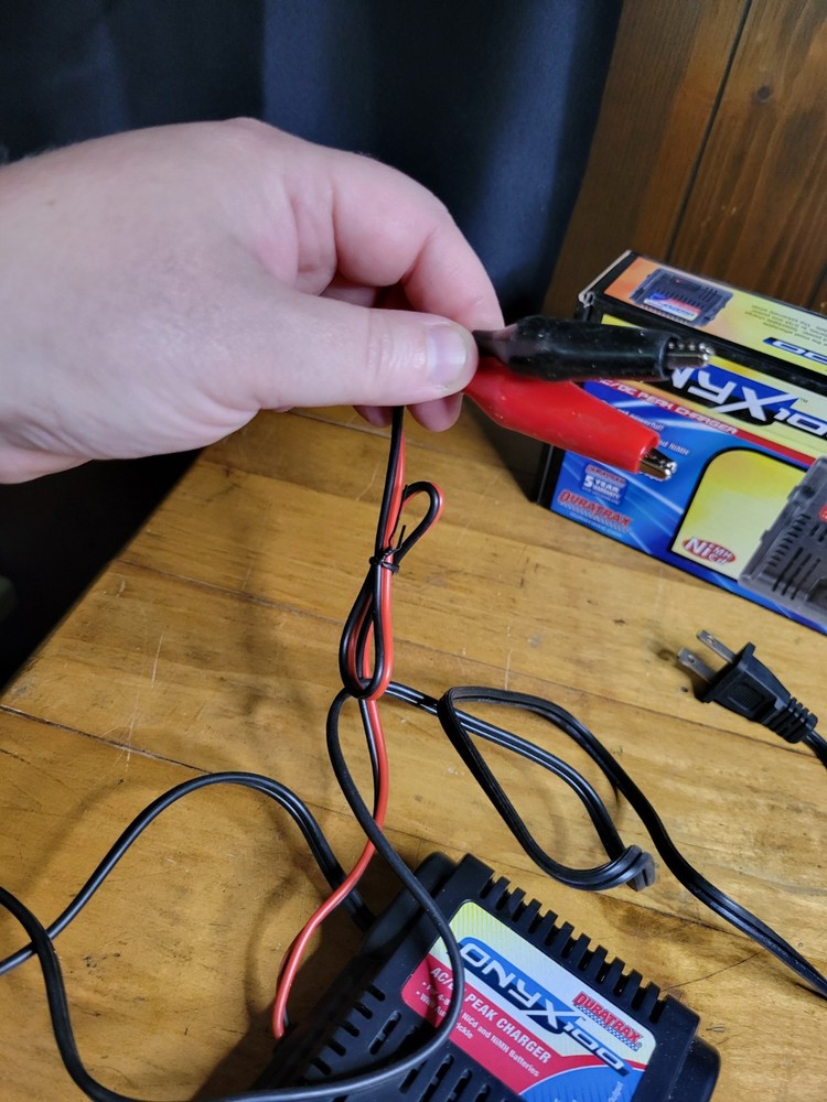 Onyx 100 AC/DC Charger