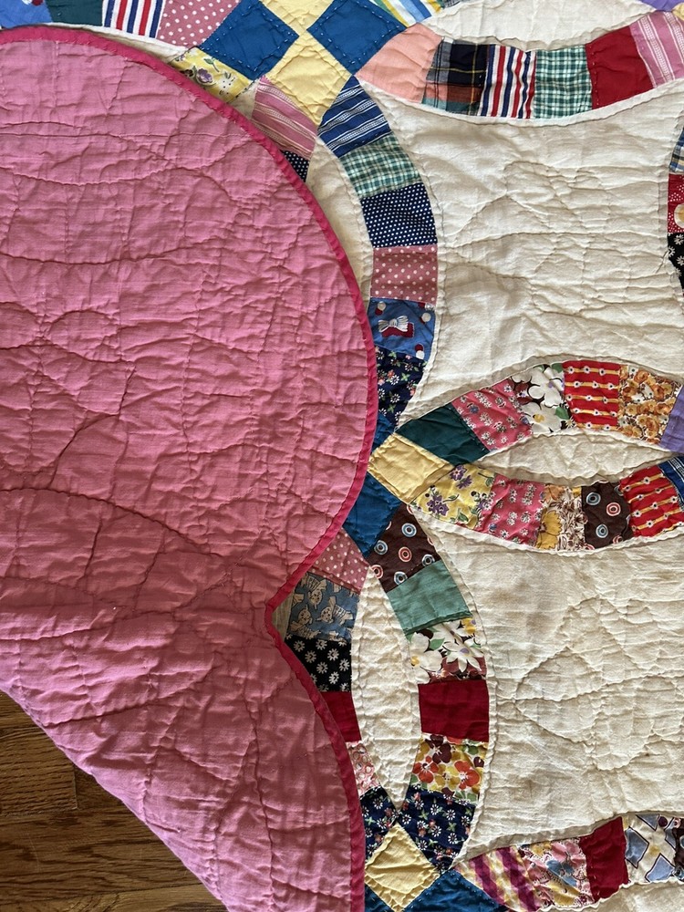Antique Early Patchwork Pattern Wedding Ring Quilt