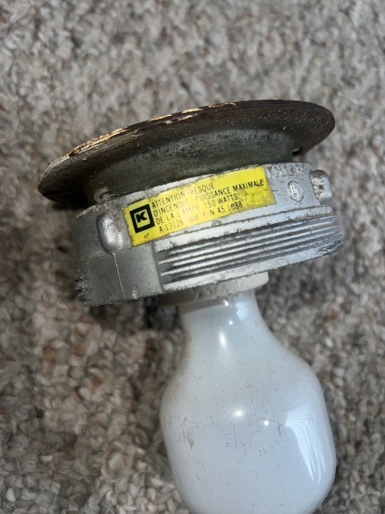 Killark Explosion Proof Light Fixture Max Lamp Size 150 Watts Max