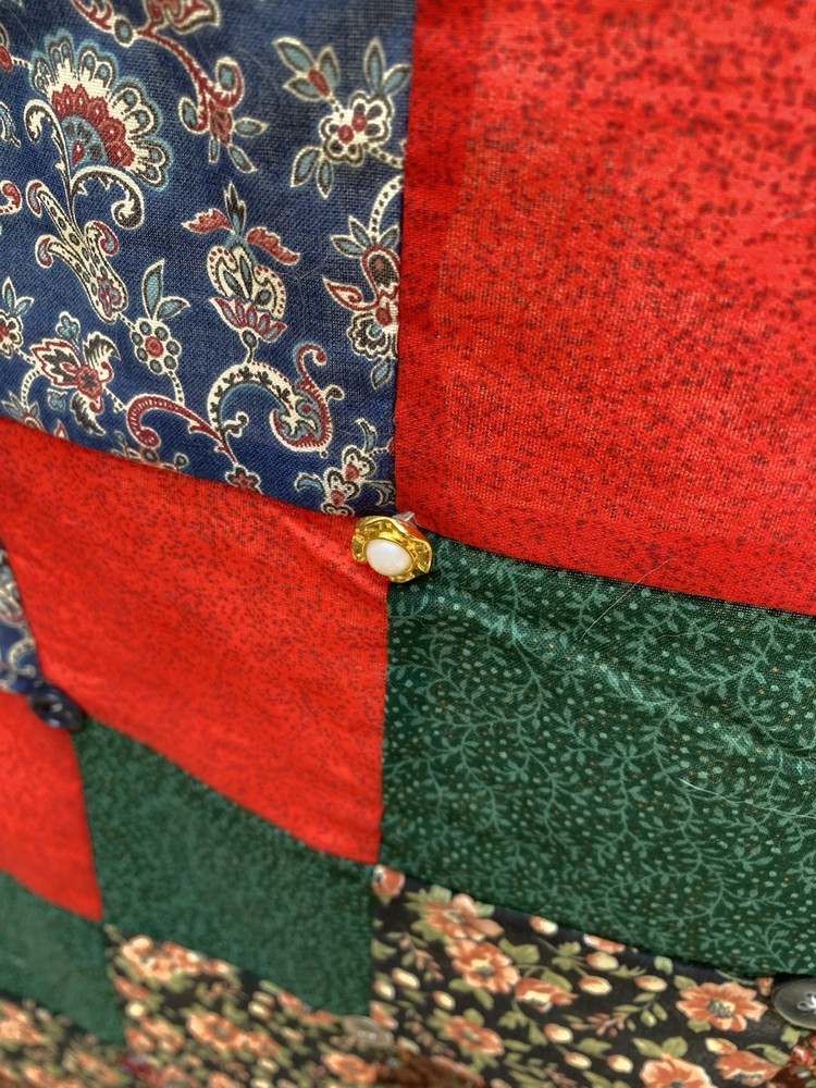 Handmade Machine Stitched Patchwork Quilt 66x85 Signed Tag Button Accents