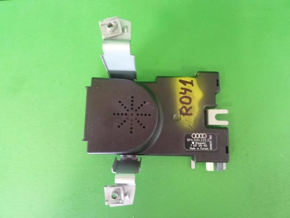 Antenna Amplifier Audi A3 2010 8P4035225D