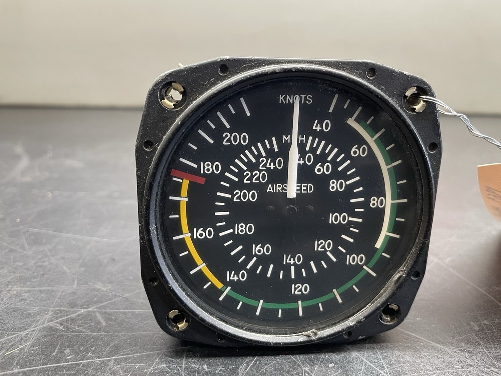 United Instruments, Inc. Airspeed Indicator P/N: 8025
