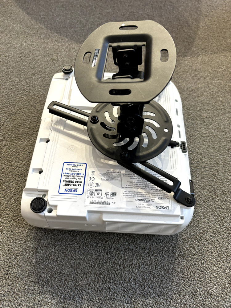 EPSON 3LCD PROJECTOR MODEL H979A