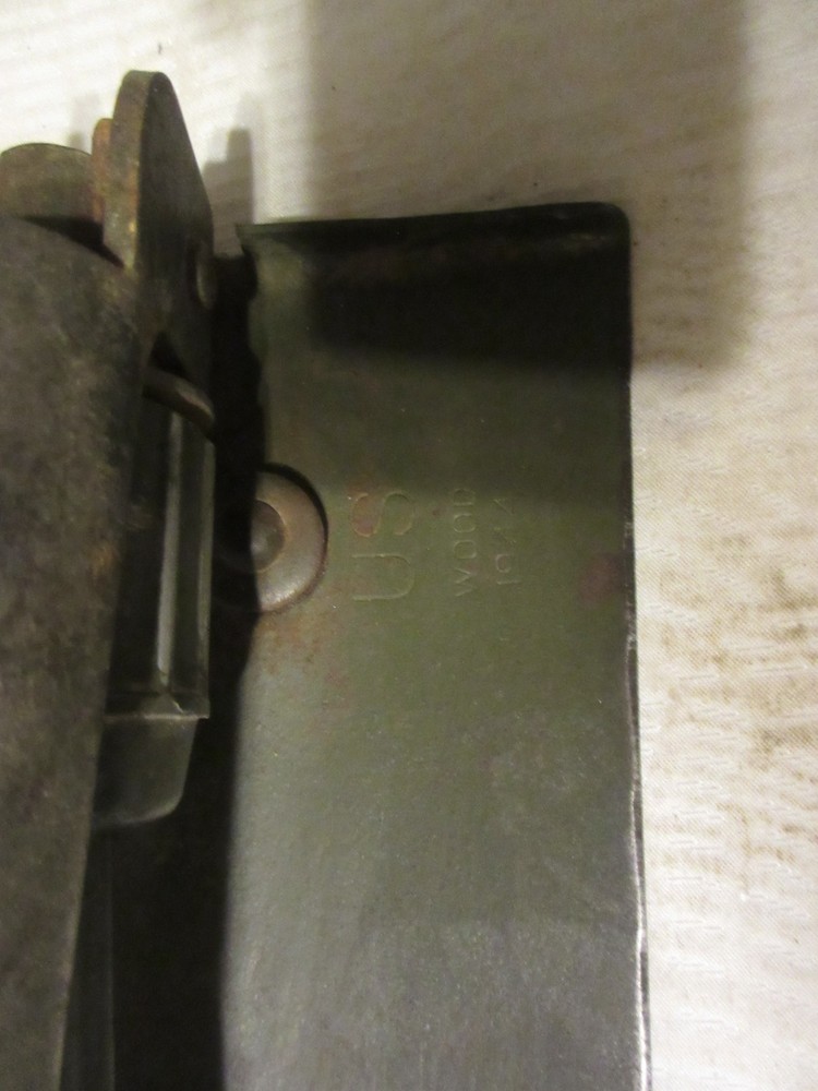 WWII US ARMY M1943 COMBAT FIELD FOLDING SHOVEL-DATED 1944, WOODS