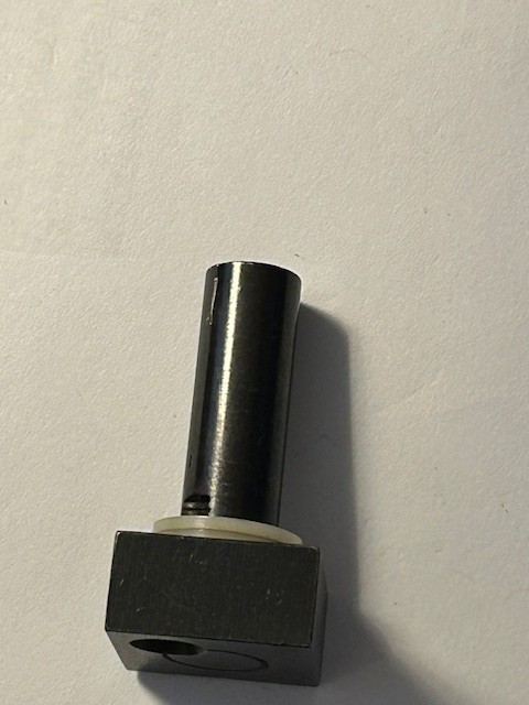 18004-022 Shaft, eccentric