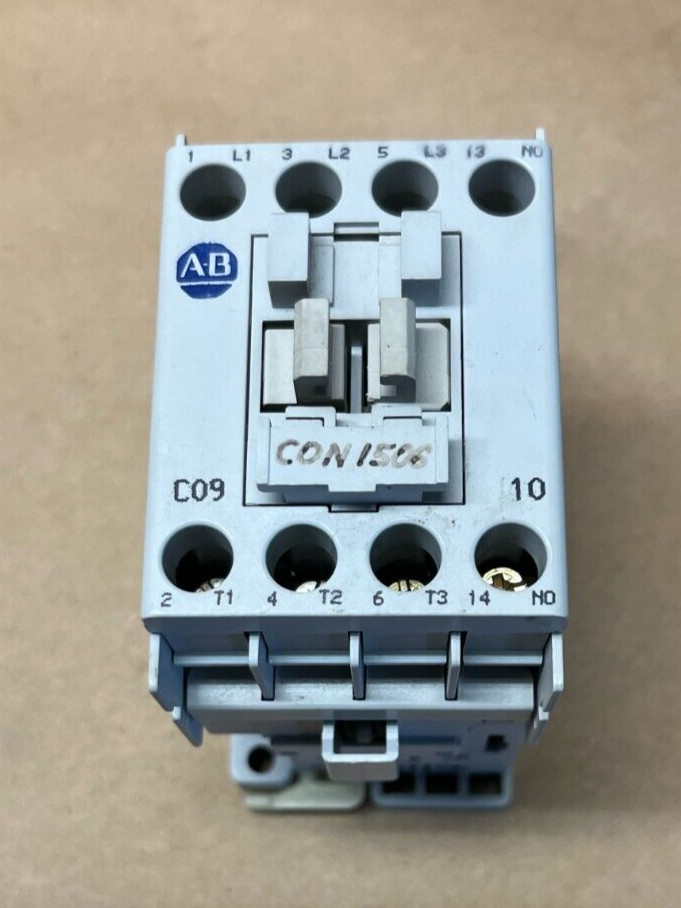 Allen-Bradley 100-C09*10 Contactor SER A