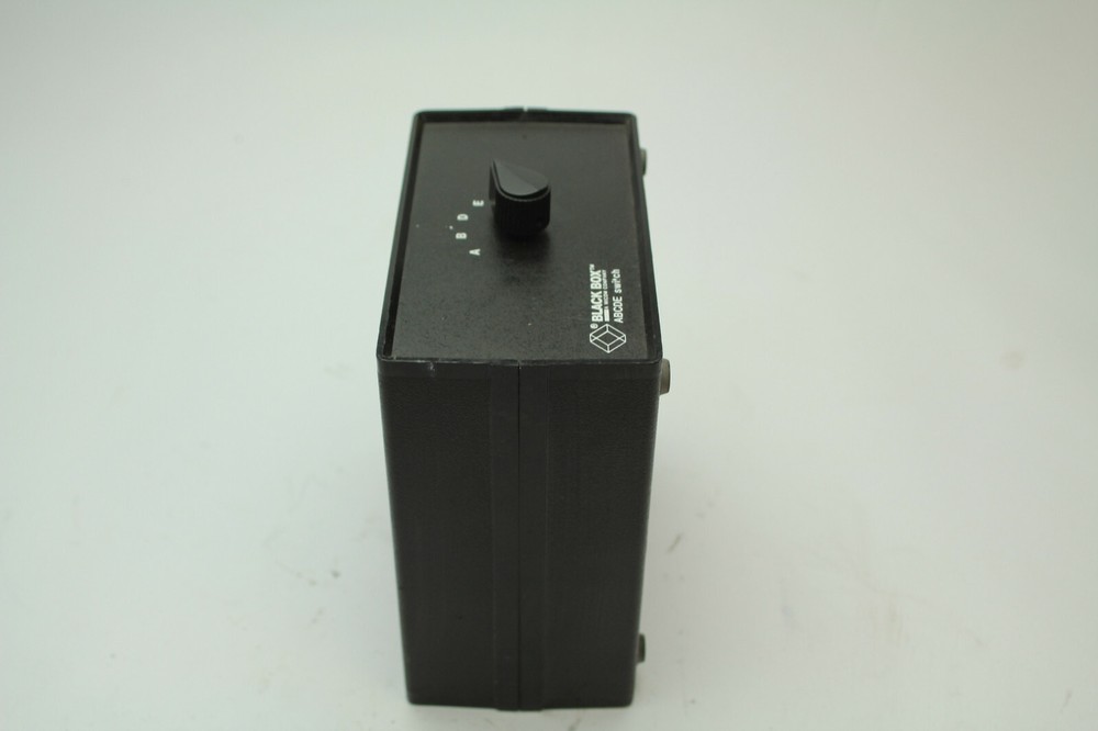 Black Box Corp SW0S0B-FFFFF ABCDE Switch Terminal Box Used
