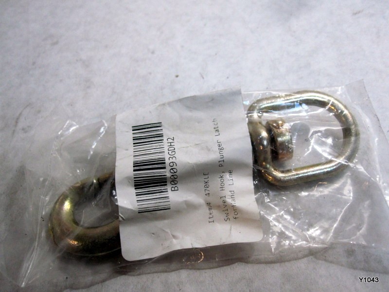 KLEIN TOOLS 470 Swivel Hook with Plunger Latch