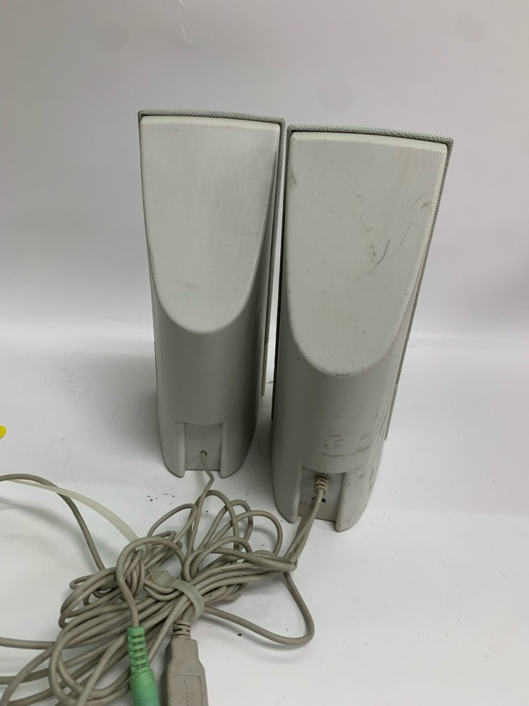 7" CYBER ACOUSTICS 2 PEICE SPEAKER SET