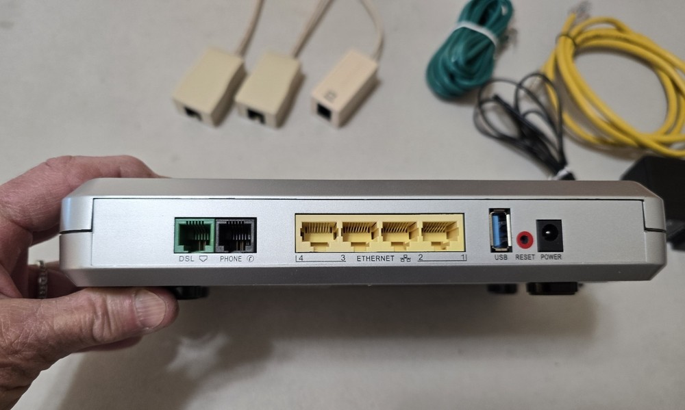 Actiontec C1000A Modem Gateway