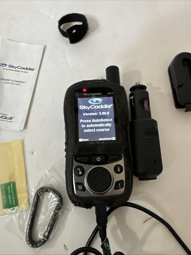 SkyCaddie SG5 GPS Device With Case