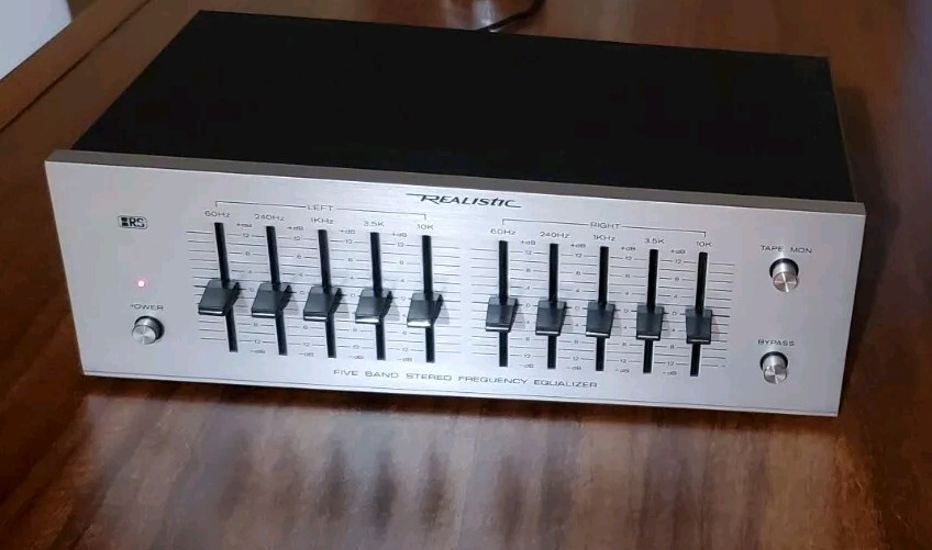 "Realistic" Five Band Stereo Frequency Equalizer.