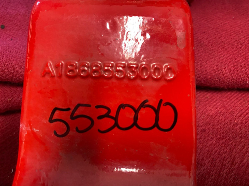 FREIGHTLINER CASCADIA DOOR HINGE A1868553000