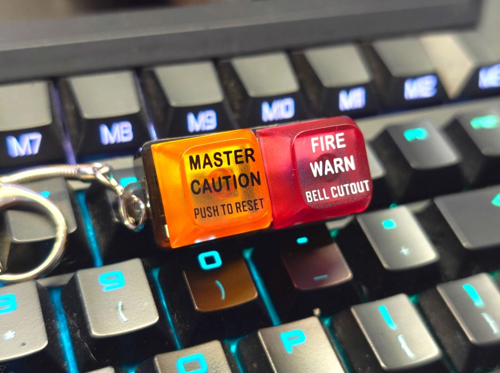 Boeing 737 Master-Caution Warning Light Keychain (One Unit)