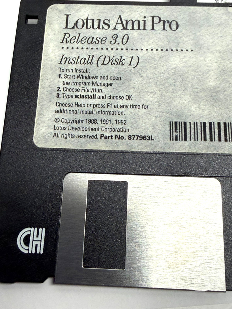 VINTAGE Lotus Ami Pro 3.0 Word Processor Software for Windows PC HD Disk