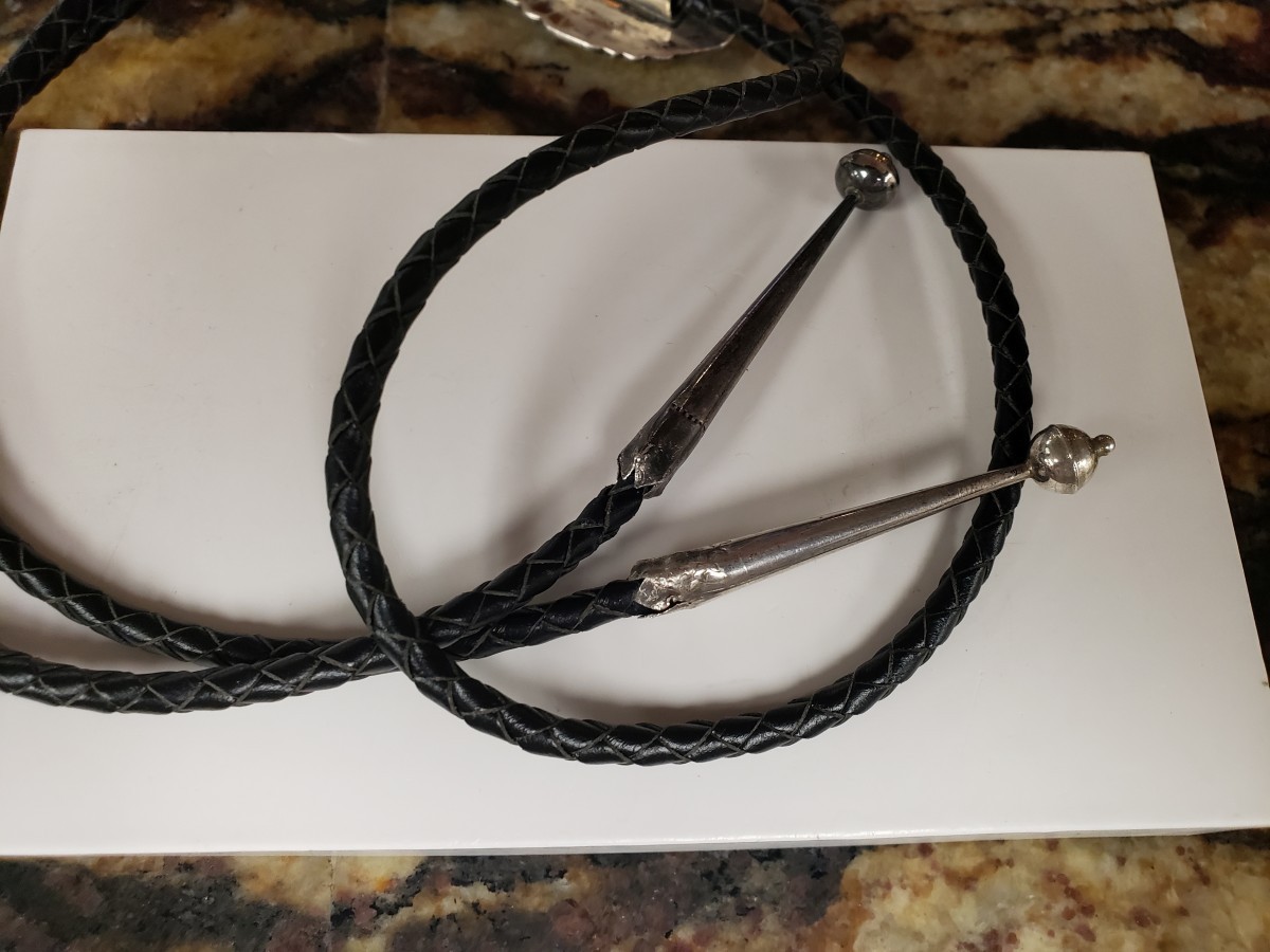 VINTAGE NATIVE AMERICAN STERLING SILVER TURQUOISE NAVAJO BOLO TIE