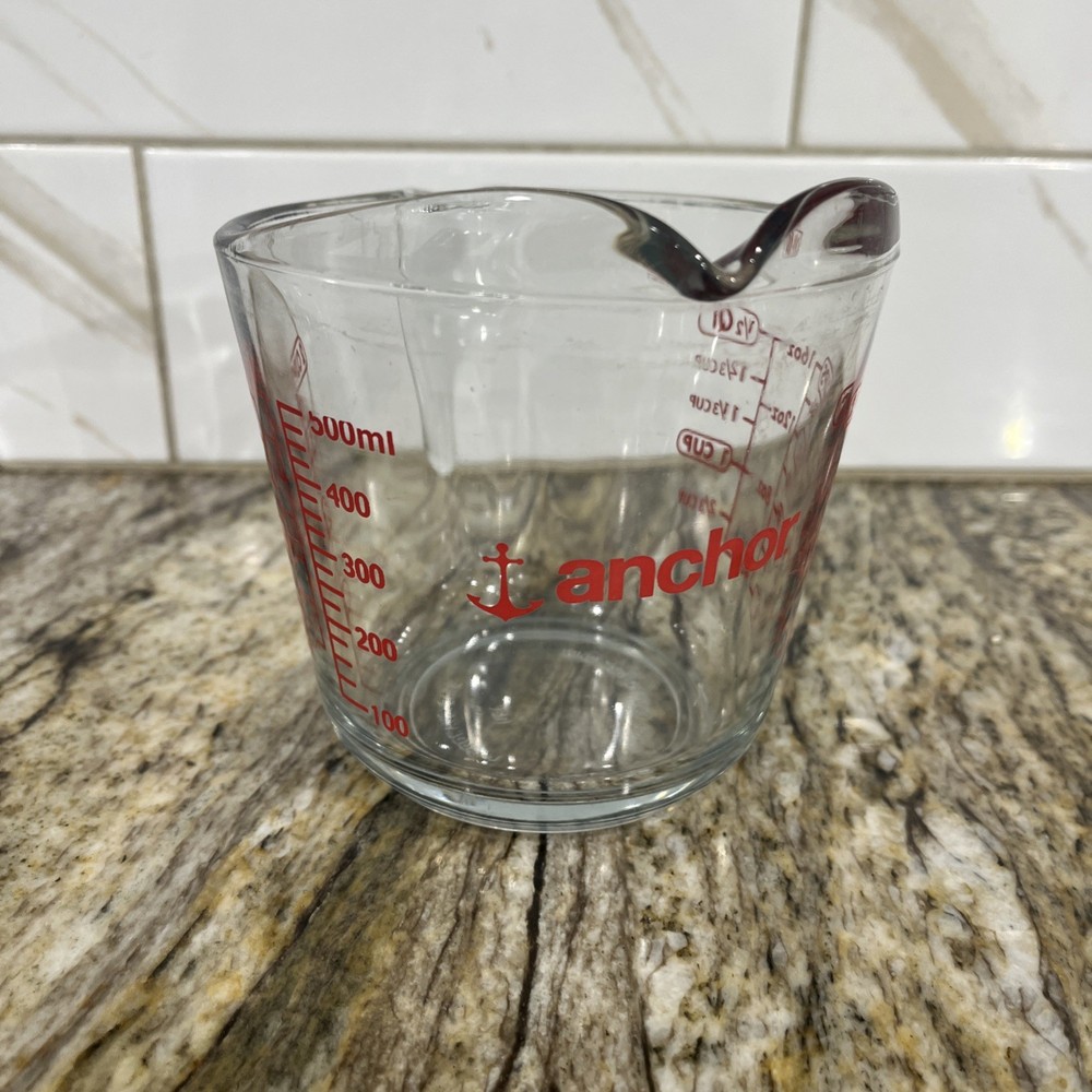 Anchor Hocking 2 Cup Measuring Cup Red Numbers & Letters Hook Handle 🇺🇸