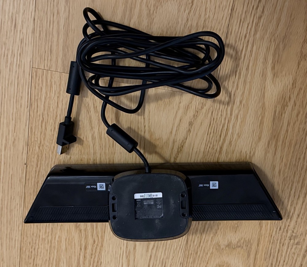 Microsoft Xbox 360 Kinect Sensor Bar Only - Black.