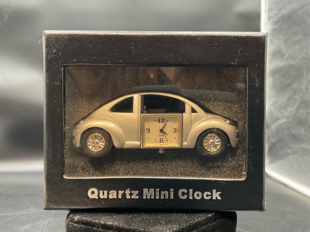 VW Beetle Novelty Miniature Desk Clock