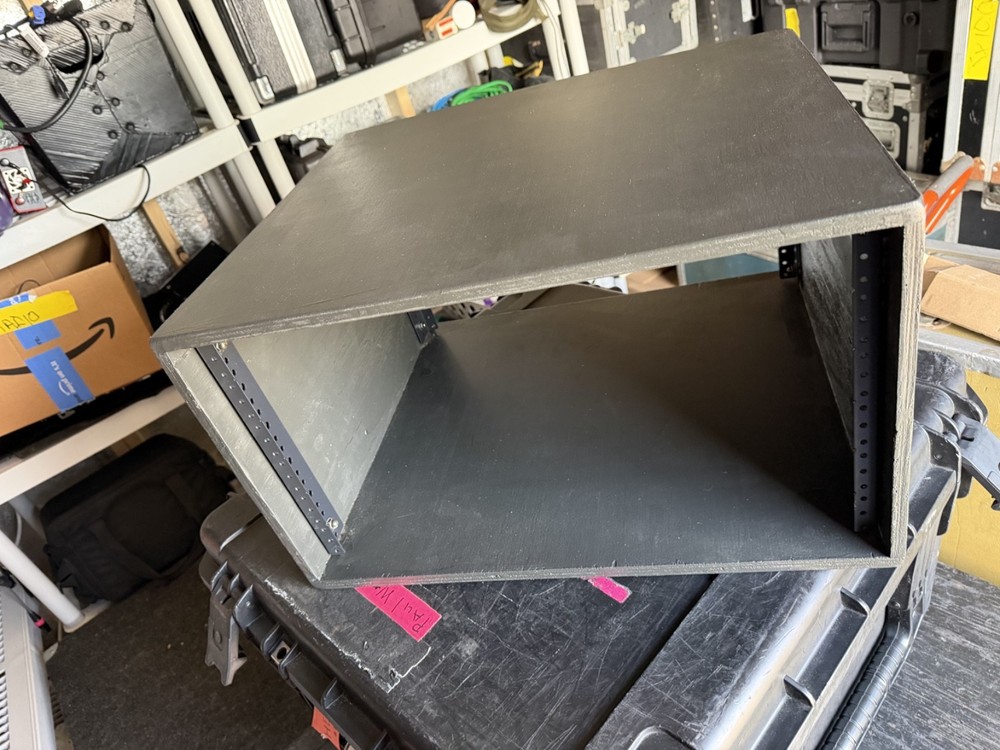 FLY RACK 18" deep SKB iSeries Black Waterproof Hard Case 6 space