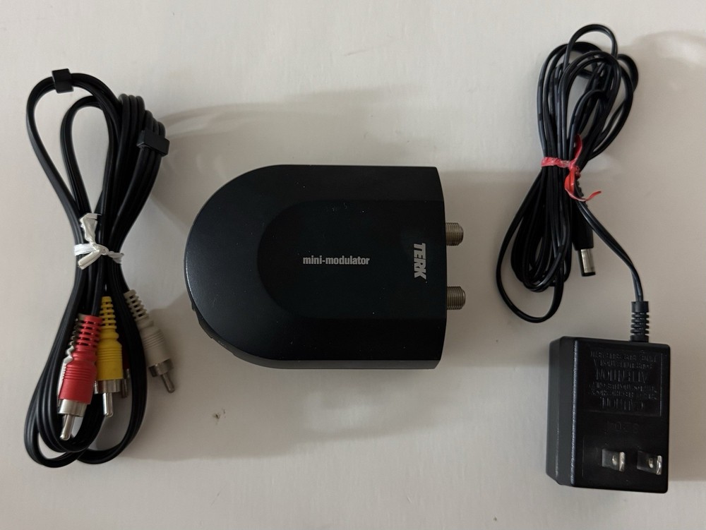 Terk Mini Modulator w/ Electrical Power Cord & RCA Input Cable