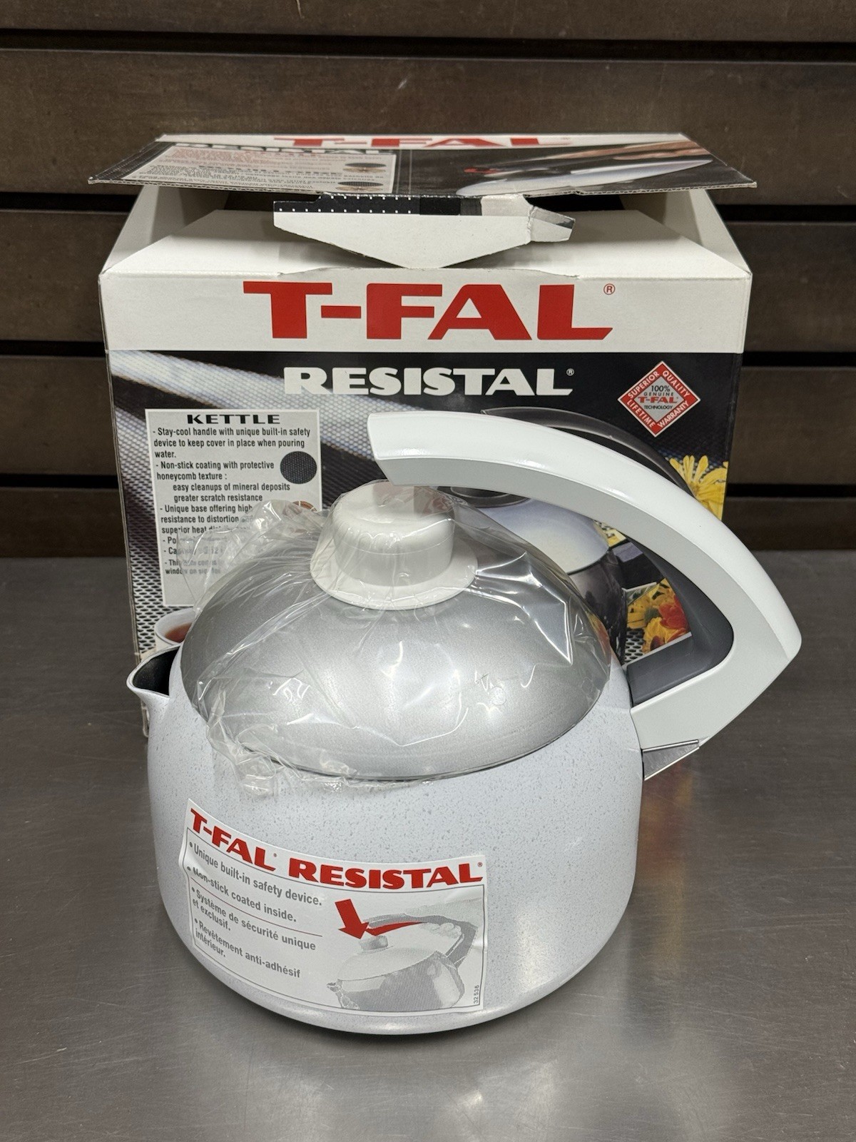 Vintage T-FAL Resistal Kettle Tea Pot White Speckled - 2 Quart - New