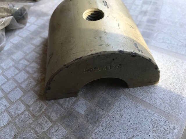 50984178 BUSHING, CENTRALIZER 1 SET