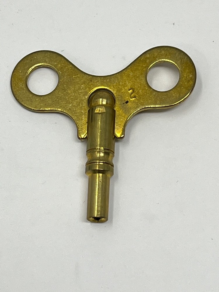 Brass  Clock Key #2  2.8mm  (CM16-8929)